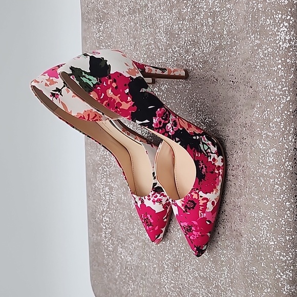 Jessica Simpson Claudette floral pump - Picture 3 of 7